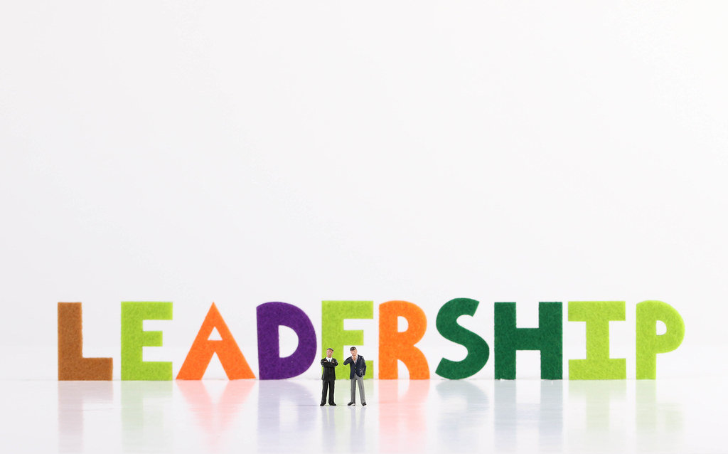 - Approfondire le Pratiche di Leadership Efficaci: Consigli Pratici per i Dirigenti